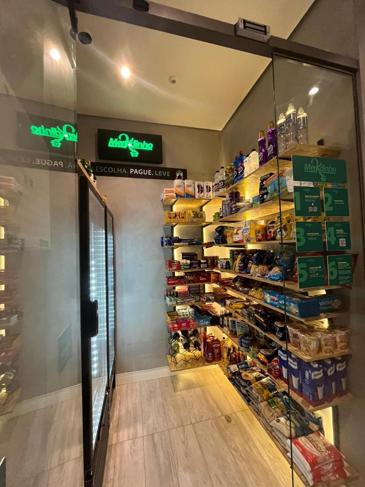 Apto Novo Mobiliado Moema São Paulo